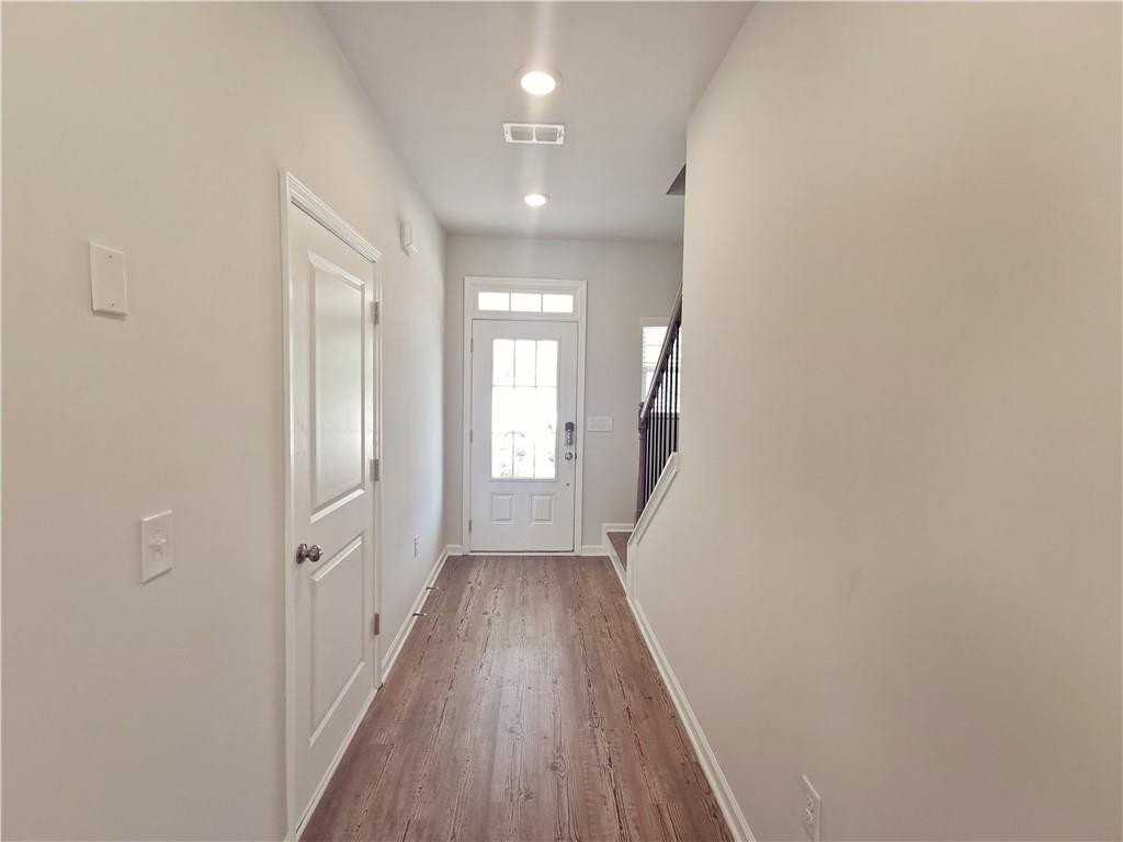 154 Green Love Ln - Photo 3 of 40