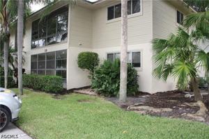 featured image of 5713 Foxlake Dr #4