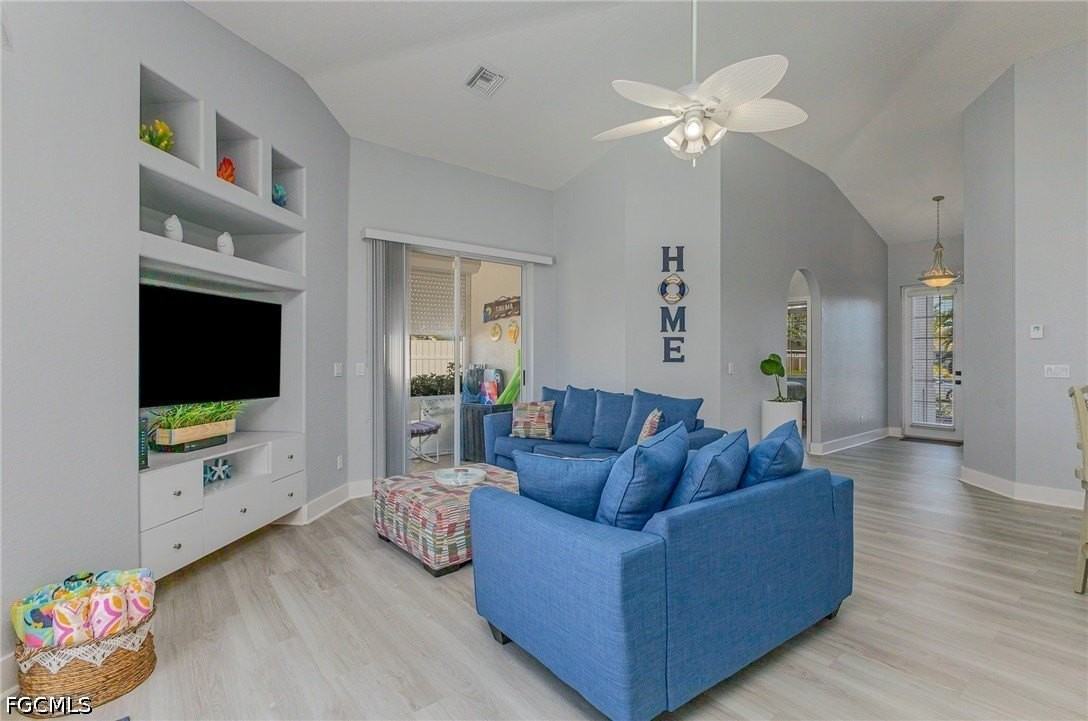532 W Archer Pkwy - Photo 5 of 30
