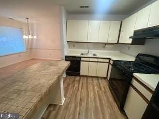 901 Diamond Dr - Photo 3 of 14
