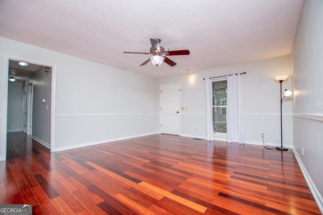 1499 Stonington Ct - Photo 2 of 50