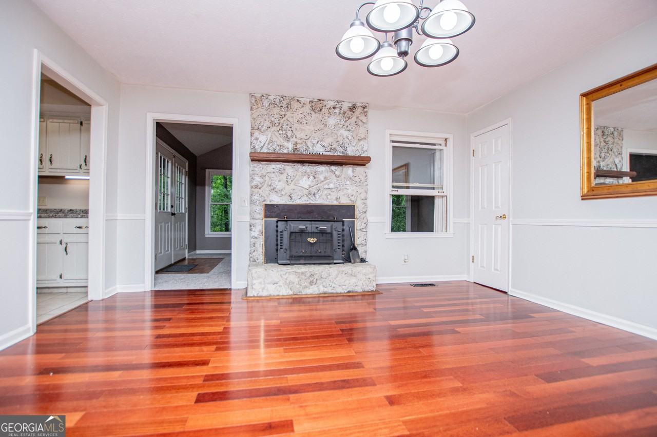 1499 Stonington Ct - Photo 3 of 50