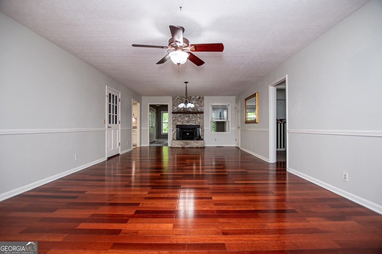 1499 Stonington Ct - Photo 5 of 50