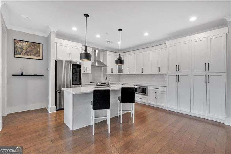 6890 Peachtree Dunwoody Rd #303 - Photo 6 of 31