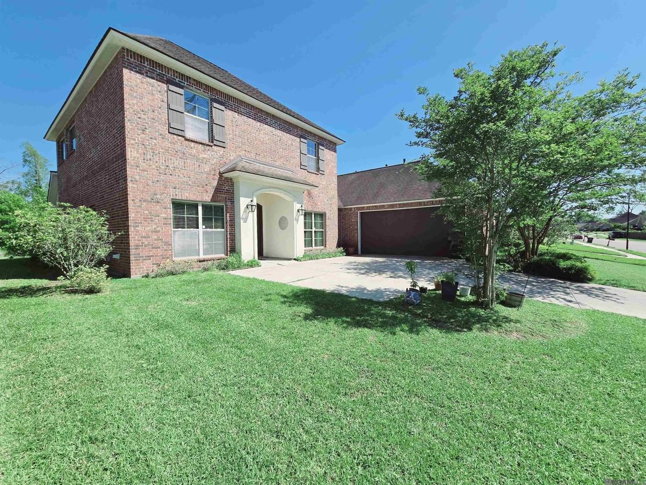 18258 River Landing Dr - Photo 2 of 22
