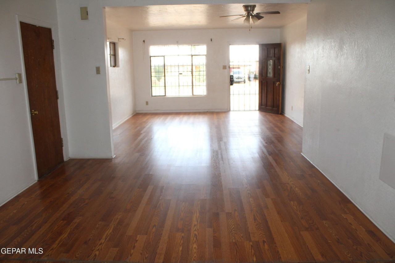 3221 Monroe Ave - Photo 5 of 23