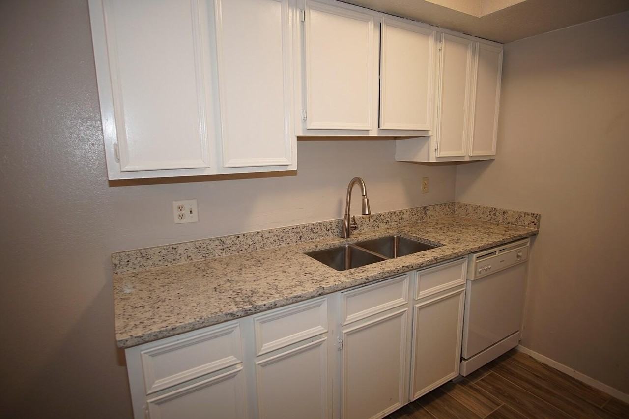 2520 San Jose Ave #8C - Photo 7 of 18