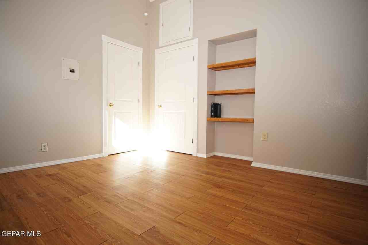 1104 Myrtle Ave #4 - Photo 4 of 6