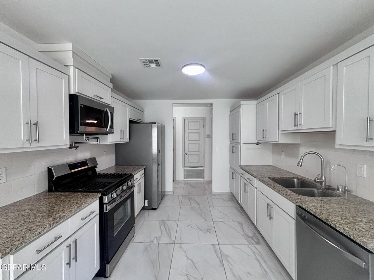 13817 Sky Ranger Ave - Photo 6 of 17