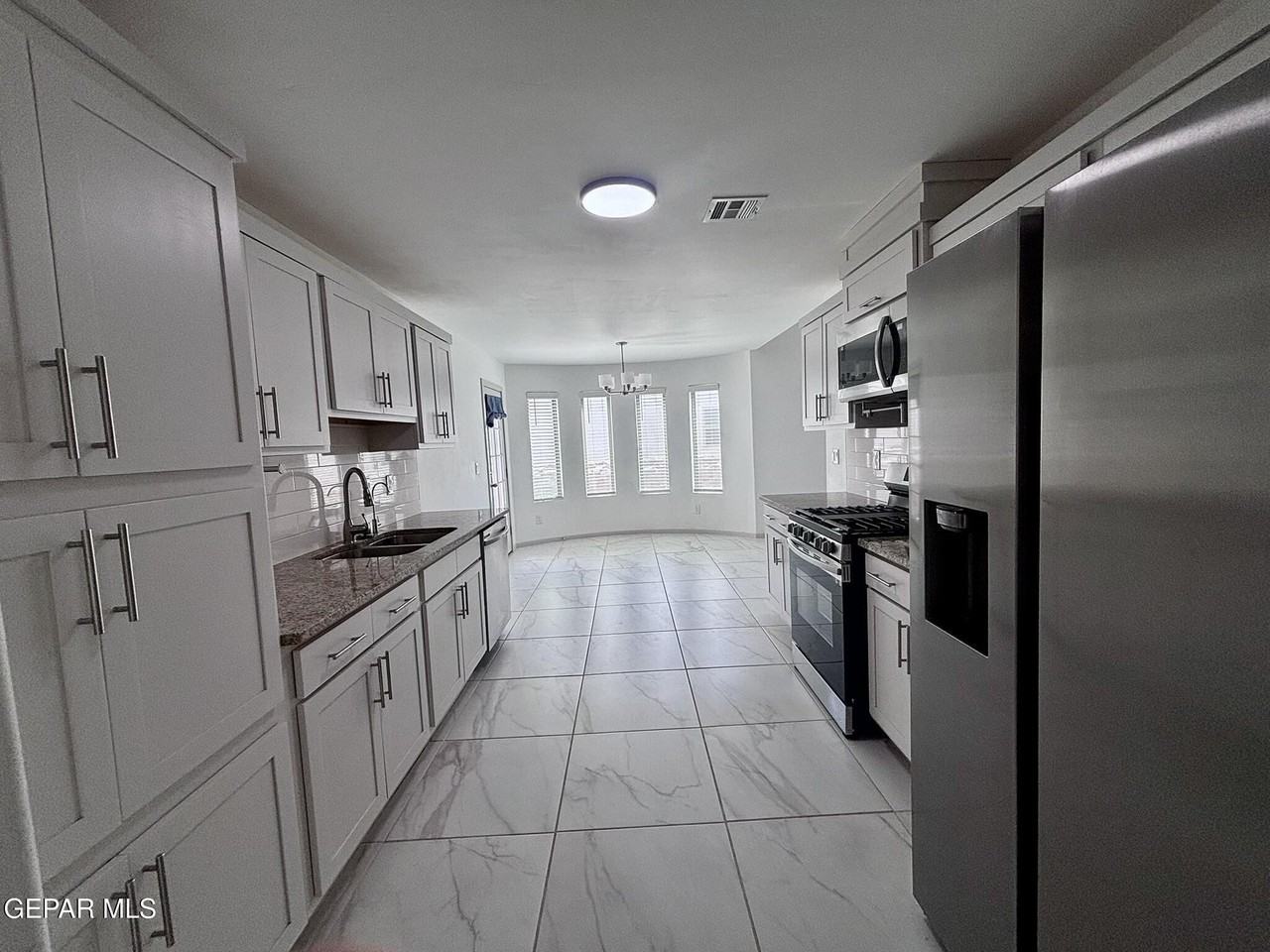 13817 Sky Ranger Ave - Photo 7 of 17
