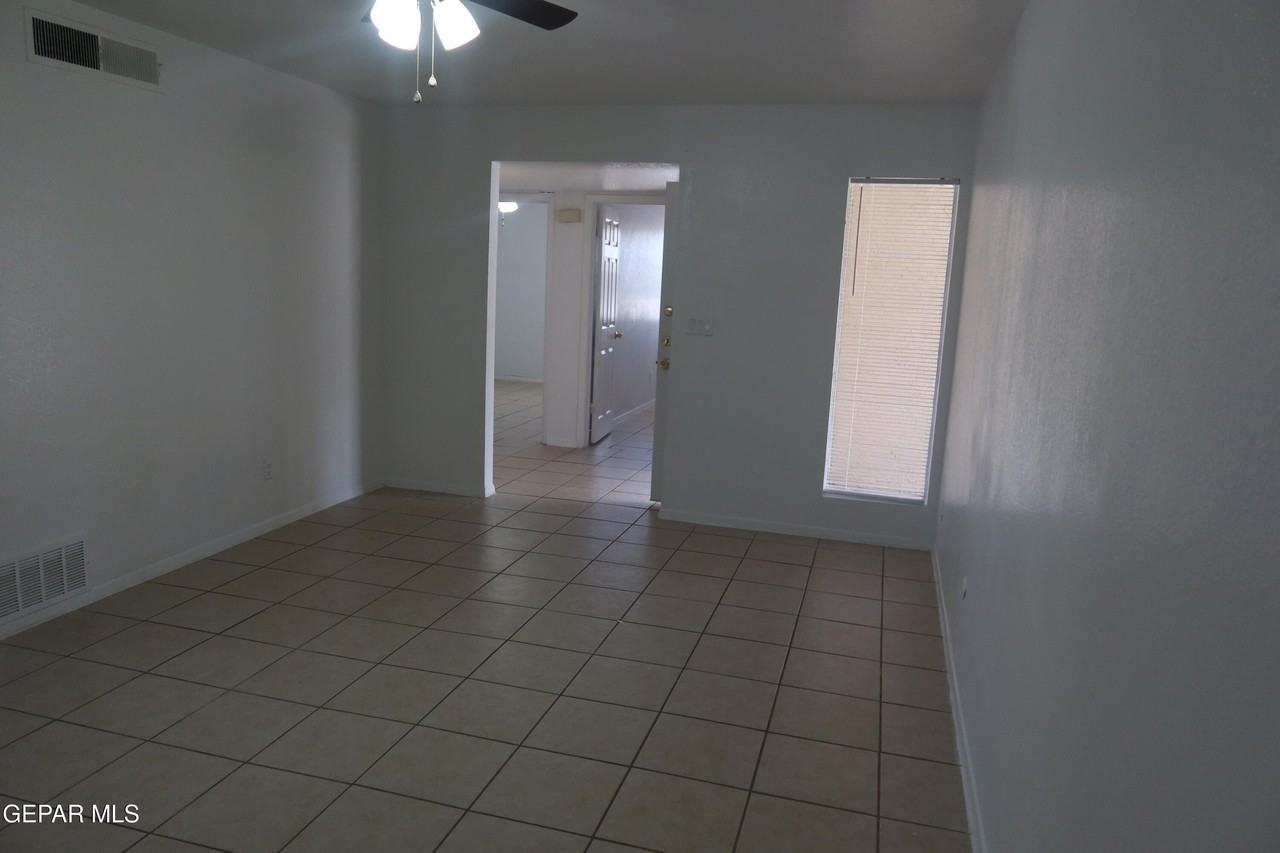 3827 Olympic Ave - Photo 6 of 21