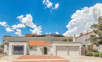 featured image of 6621 Amposta Dr #B