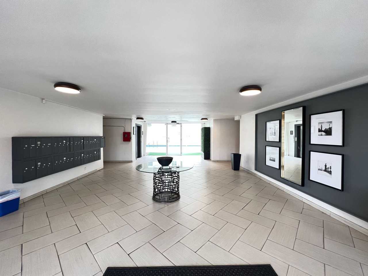 Tarzana Five Apartments - Photo 4 of 10