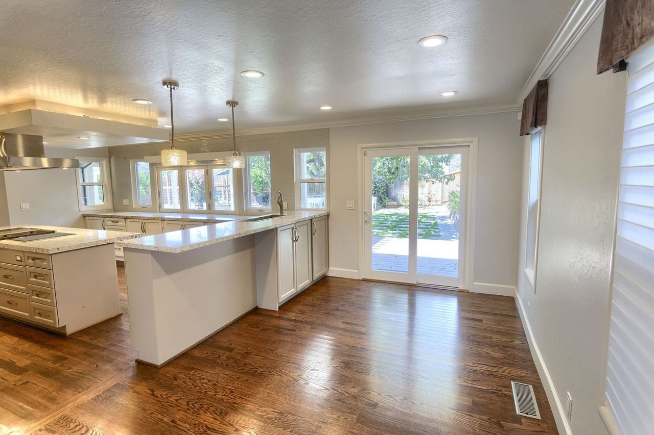 6948 Bret Harte Dr - Photo 4 of 29
