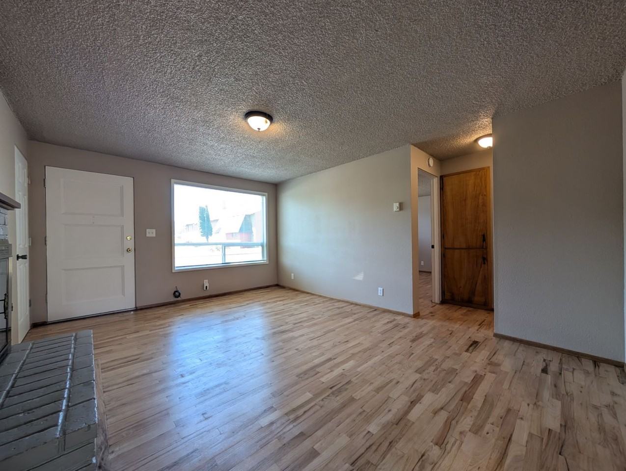 2064 Centennial Blvd - Photo 7 of 22