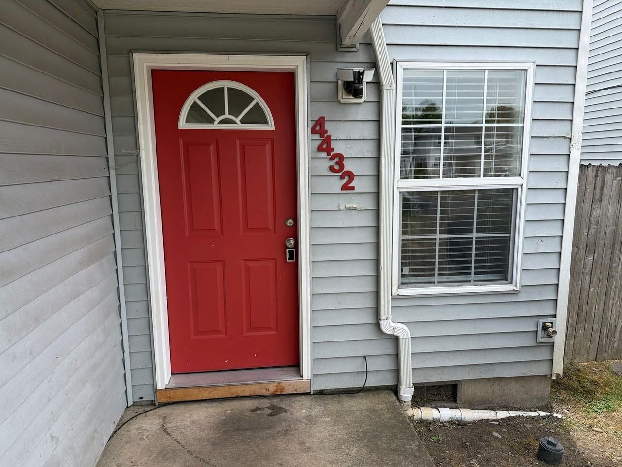 4432 Fergus Ave - Photo 2 of 37