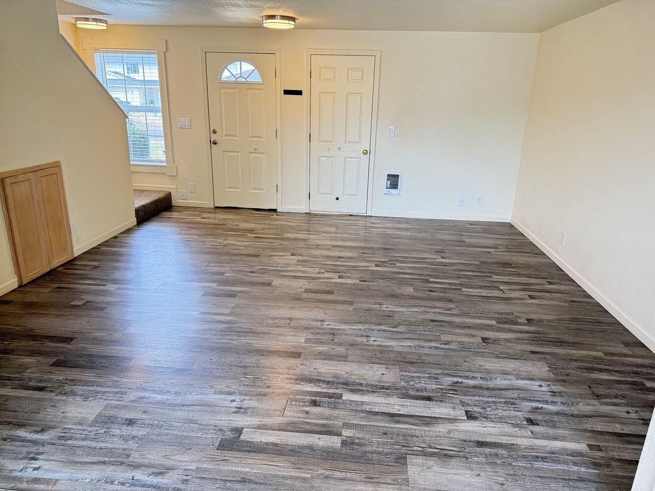 4432 Fergus Ave - Photo 4 of 37