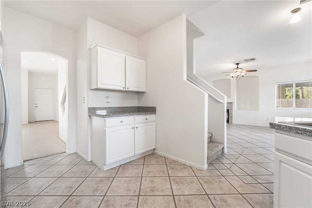 3194 Castle Canyon Ave - Photo 6 of 23