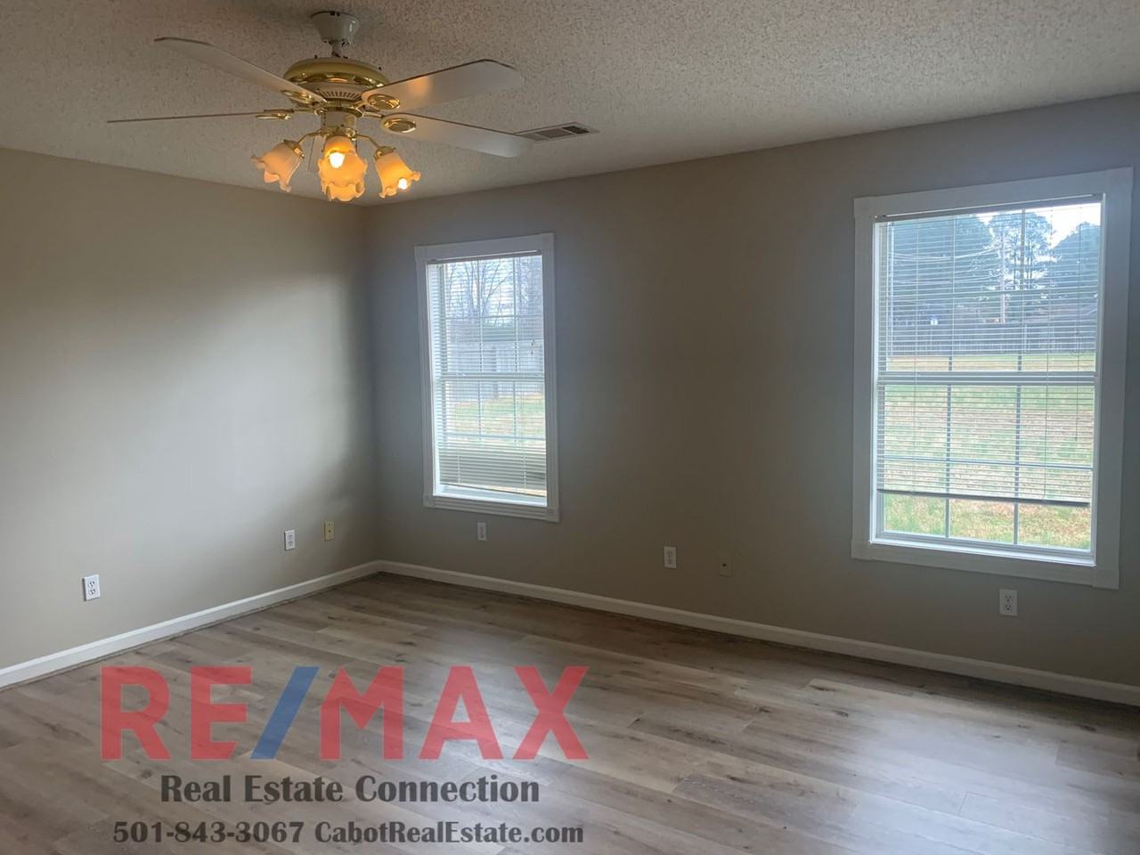 35 Reno Dr - Photo 5 of 12