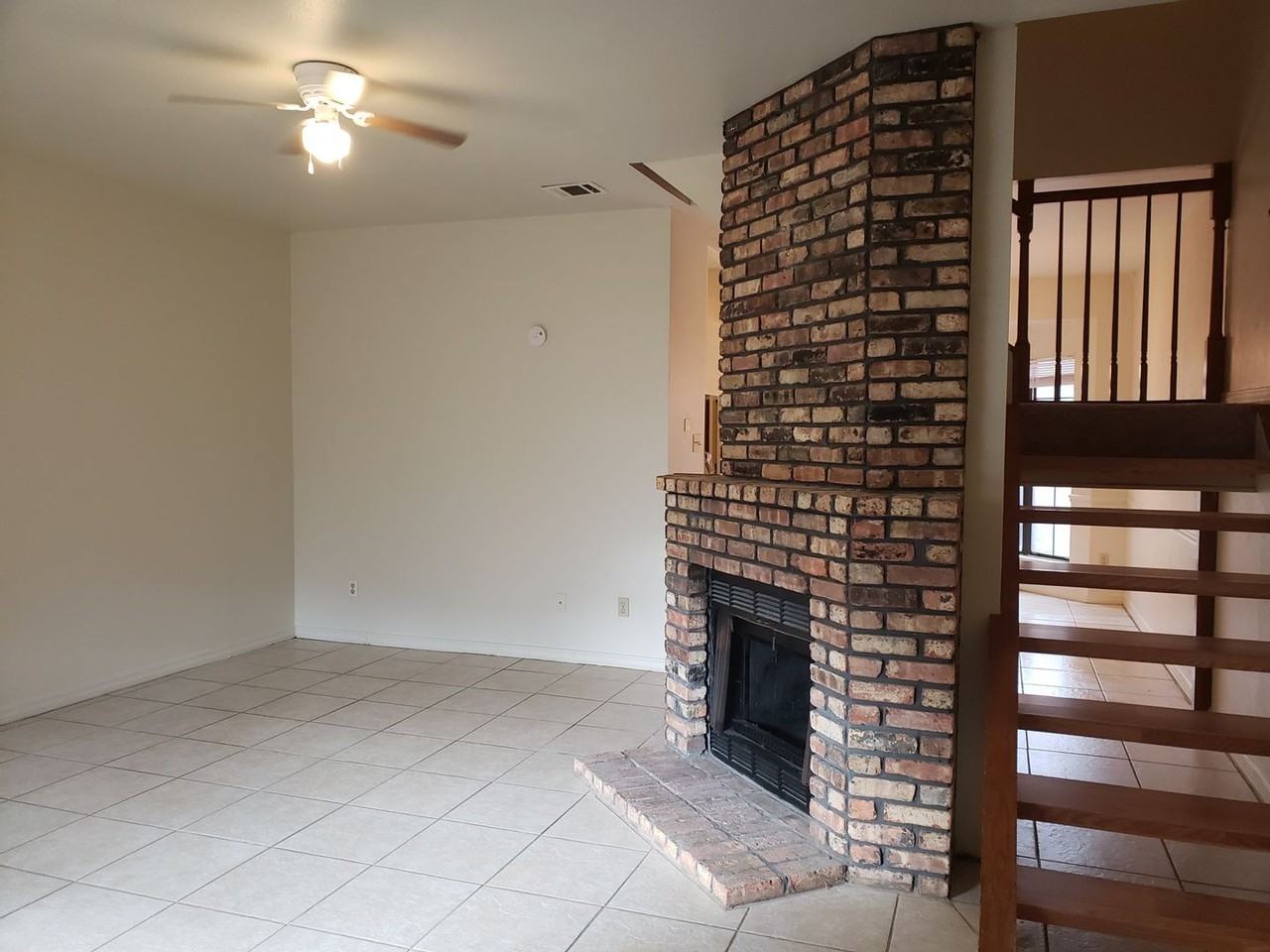 3360 Eastwood Dr - Photo 7 of 17