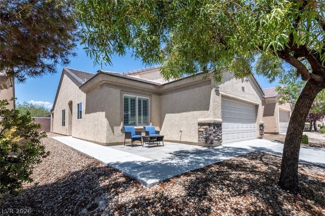7657 Lily Trotter St - Photo 3 of 39