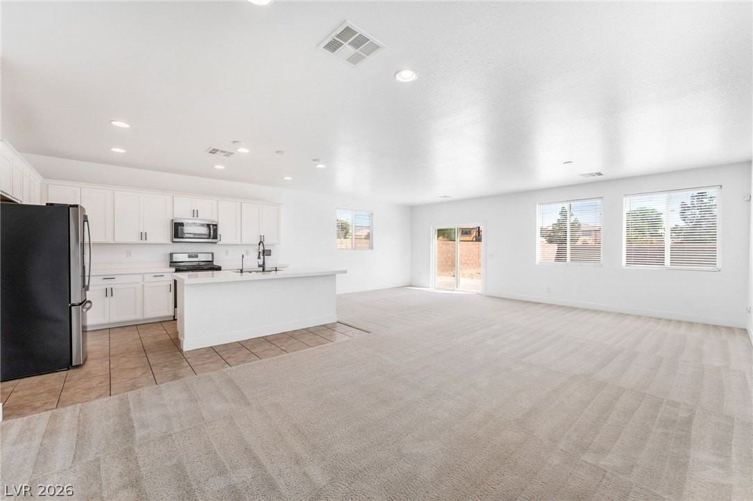 1002 Solemn Cactus Ave - Photo 3 of 23