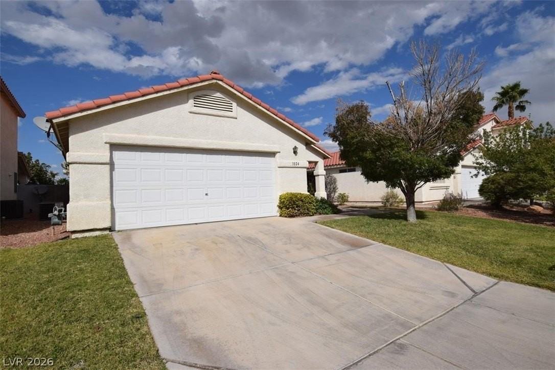 1024 Clover Tip Ct - Photo 2 of 35