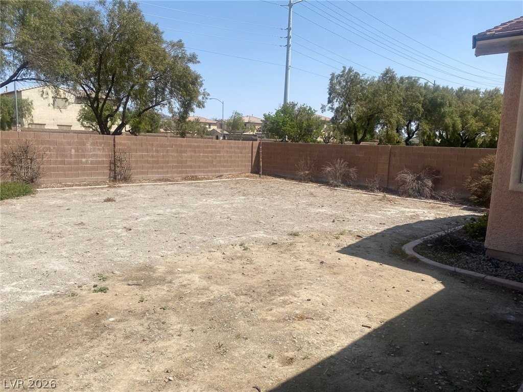 1204 Windwalker Ave - Photo 2 of 2