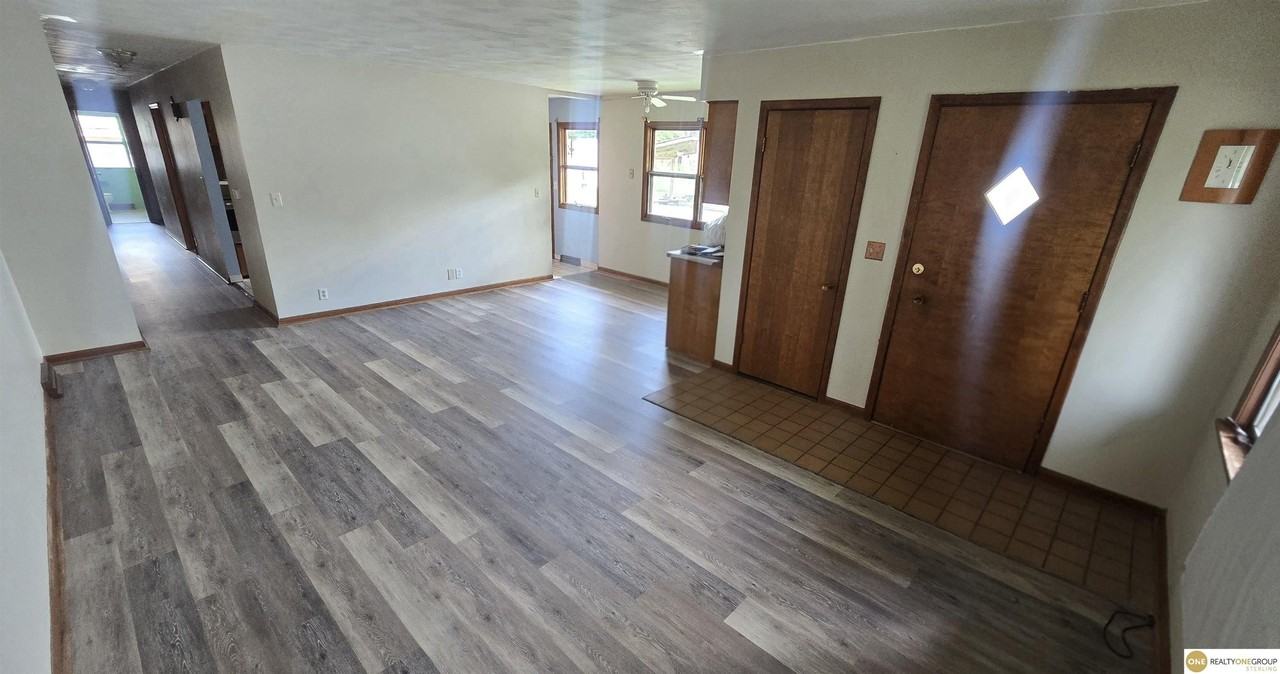 3431 S 14th St - Photo 4 of 15