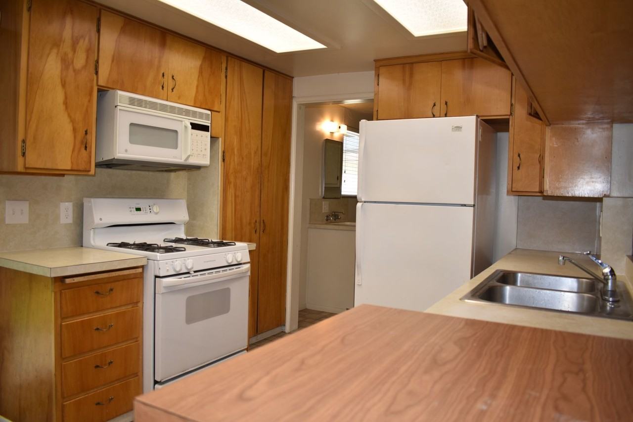 3794 Circle Dr - Photo 4 of 14