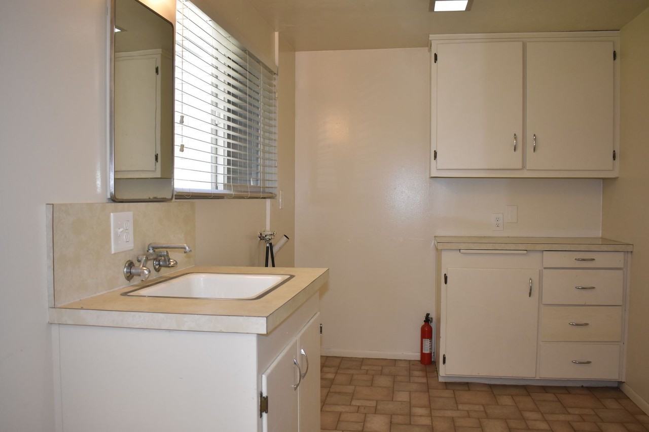 3794 Circle Dr - Photo 6 of 14