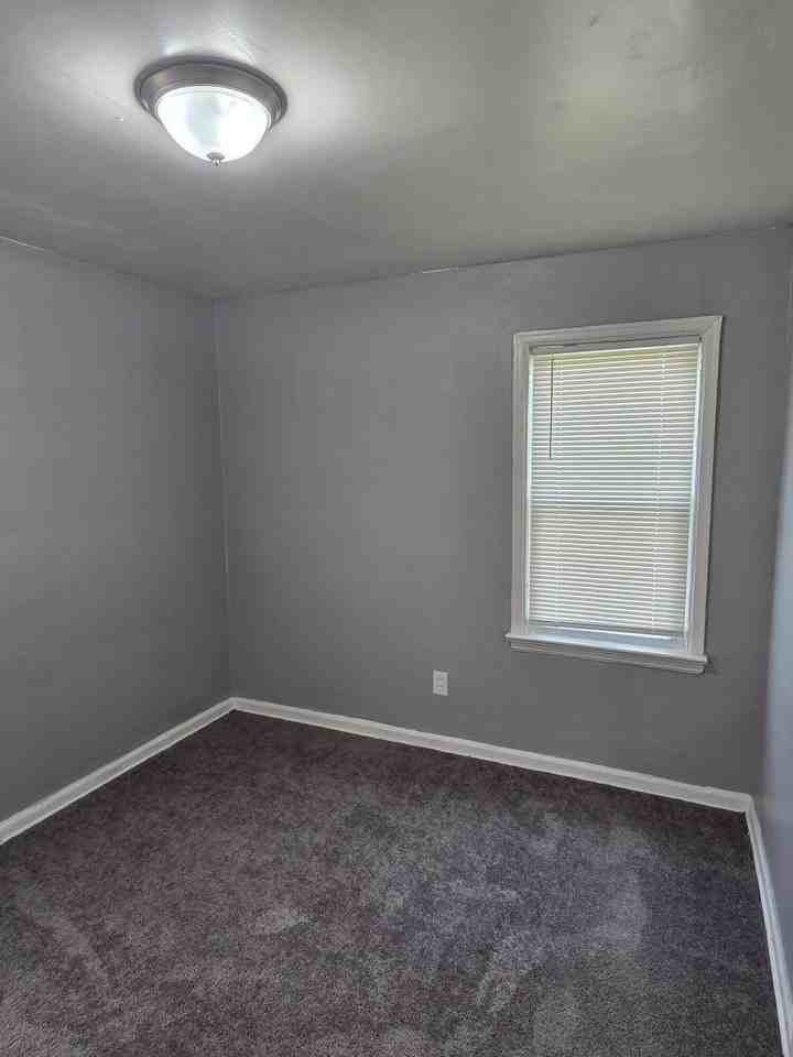 9245 Archdale St - Photo 4 of 26