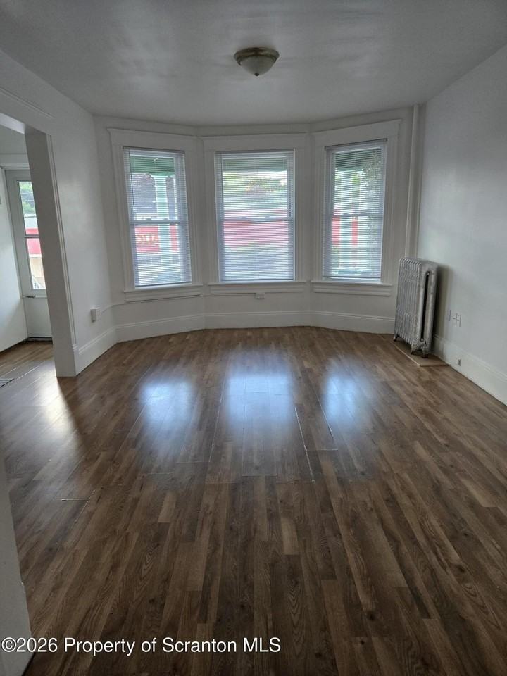710 712 Prescott Avenue - Photo 2 of 14