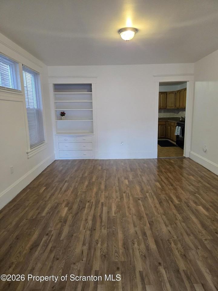 710 712 Prescott Avenue - Photo 3 of 14