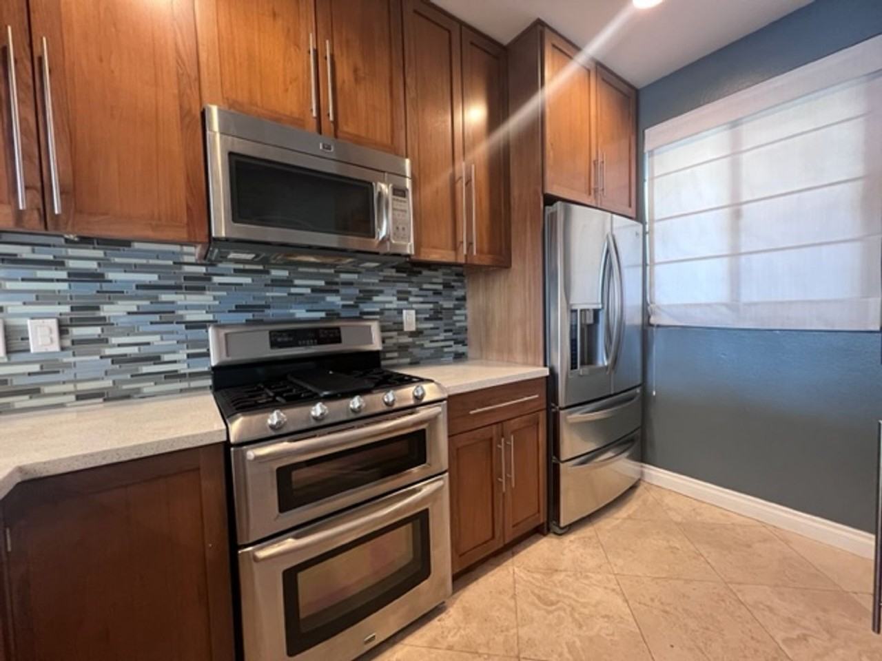 555 Maine Ave #223 - Photo 2 of 13