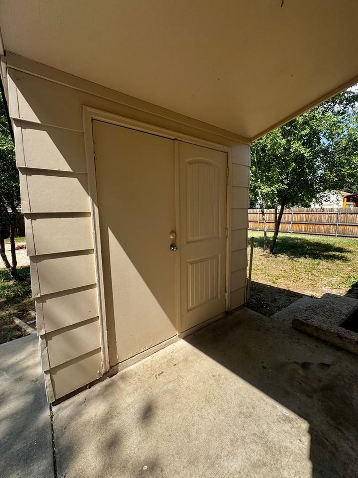 1156 Mt Werner Cir - Photo 4 of 18