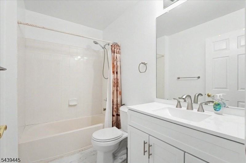 334 Wilshire Dr - Photo 6 of 18
