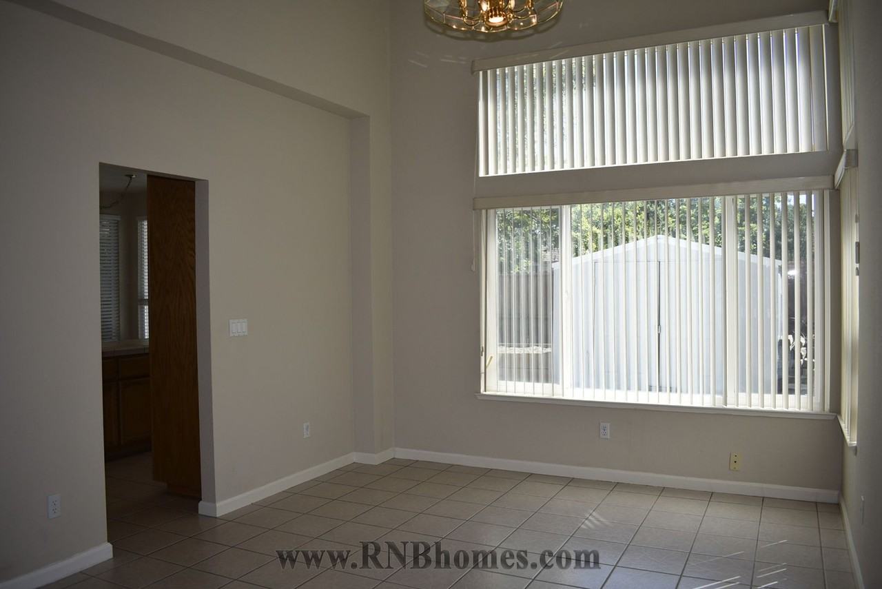 2400 Carr Ct - Photo 6 of 30
