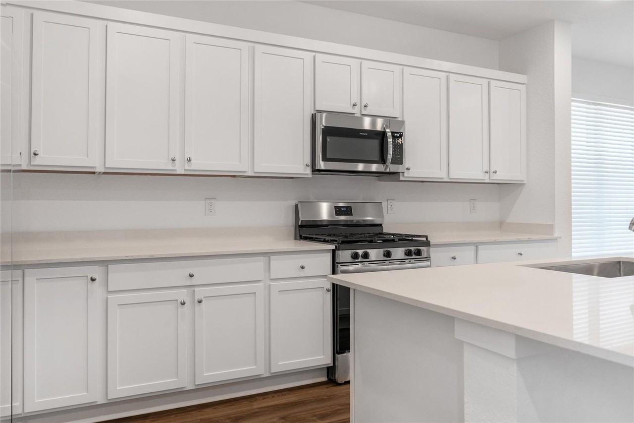 5307 Sleepy Fox Ln - Photo 5 of 19