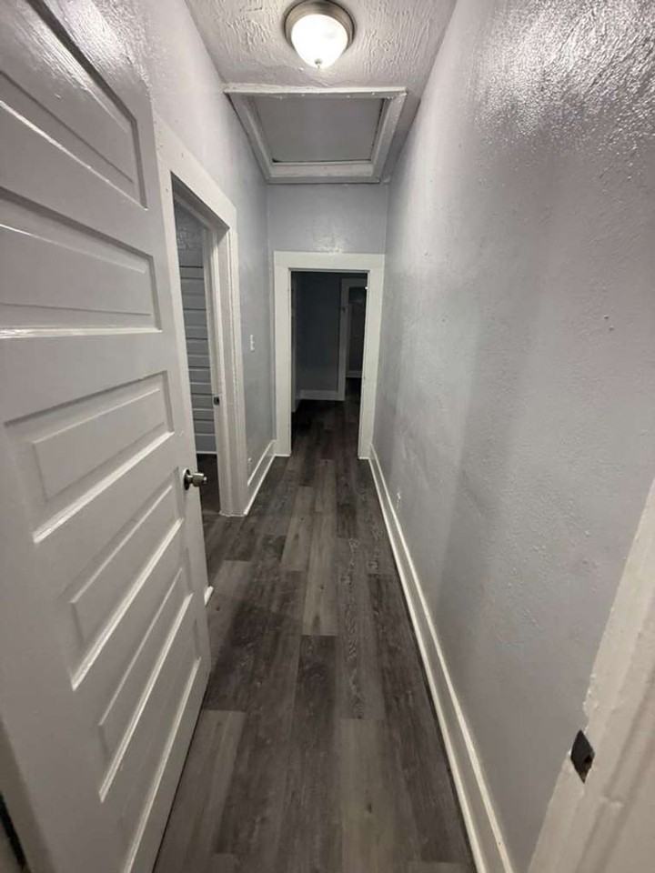 1144 E 18th St - Photo 3 of 13