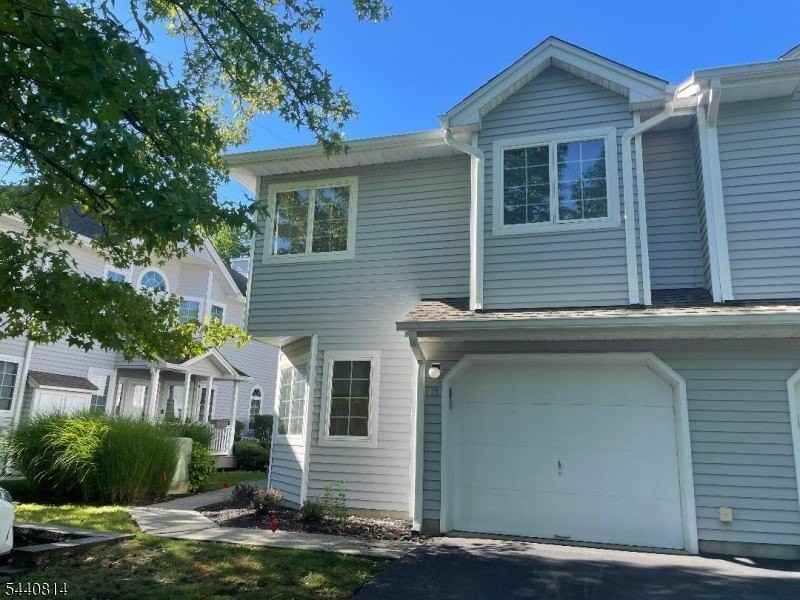 15 Davenport Rd - Photo 2 of 28