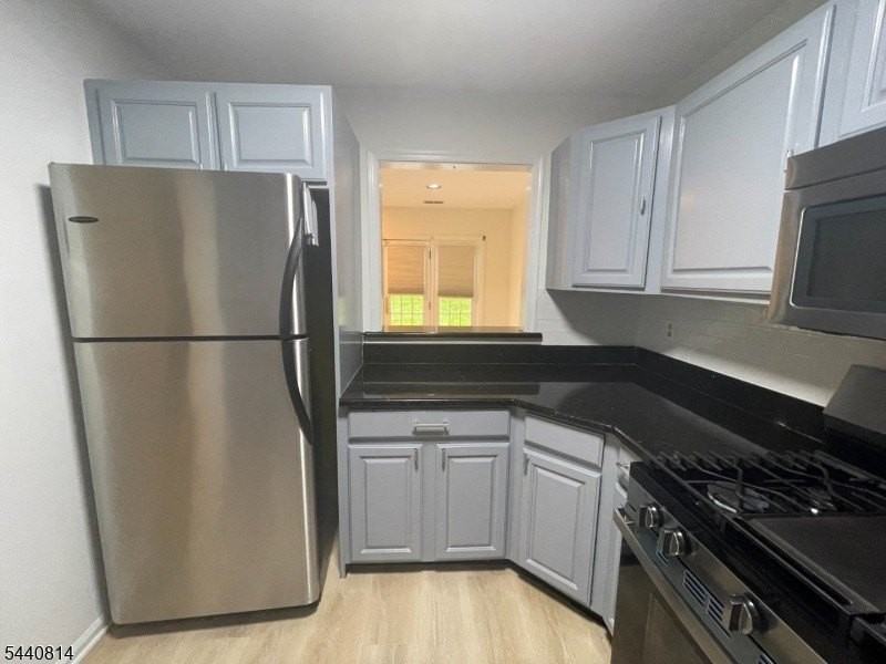 15 Davenport Rd - Photo 5 of 28