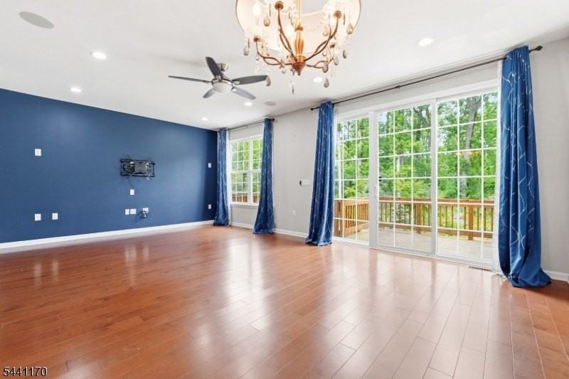 105 Pearce Ln