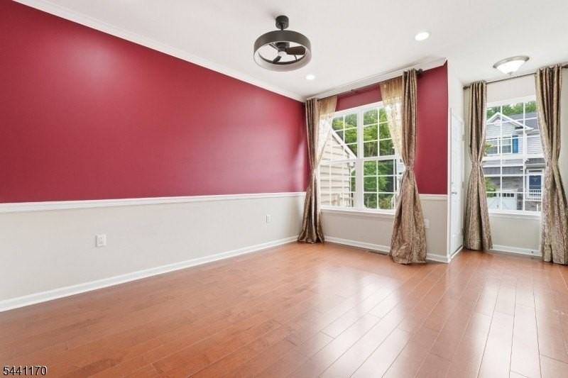 105 Pearce Ln - Photo 3 of 45