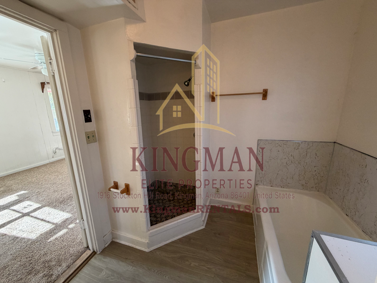 907 Valley View Ave - Photo 2 of 13