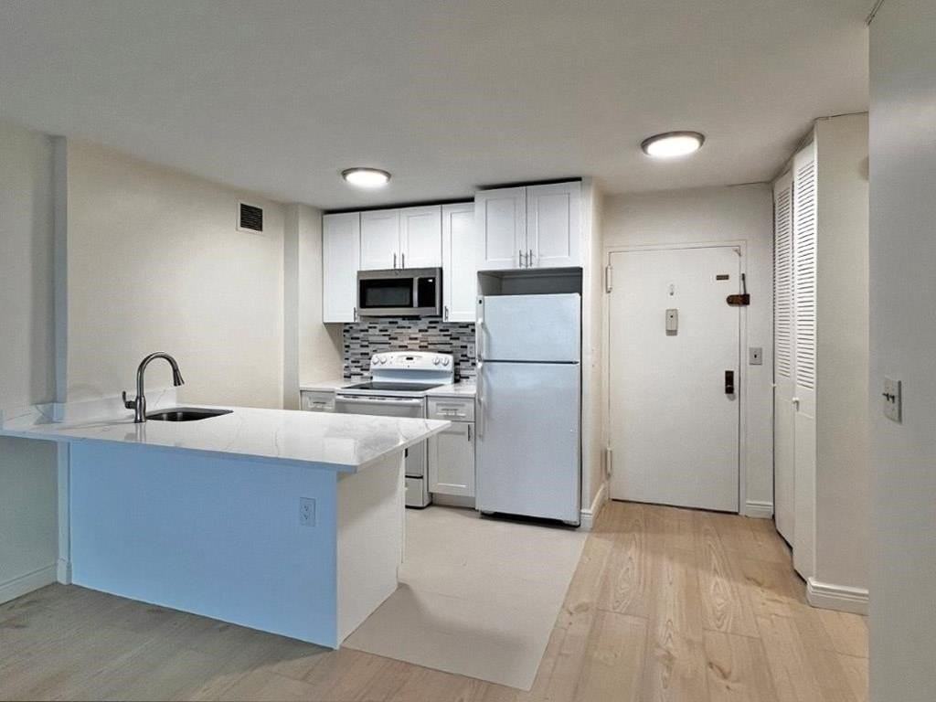 380 MOUNTAIN RD #608 - Photo 5 of 26