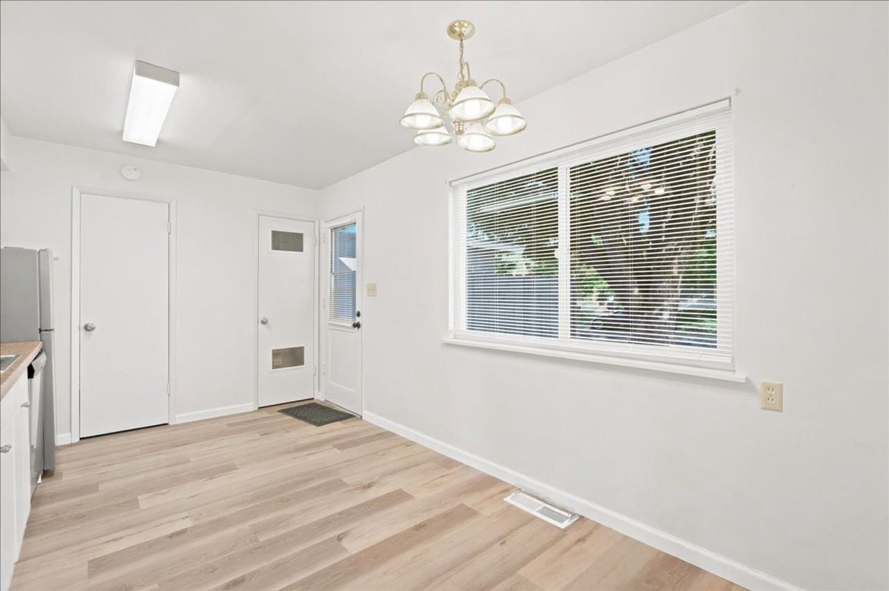 5121 Earls Ct - Photo 6 of 18
