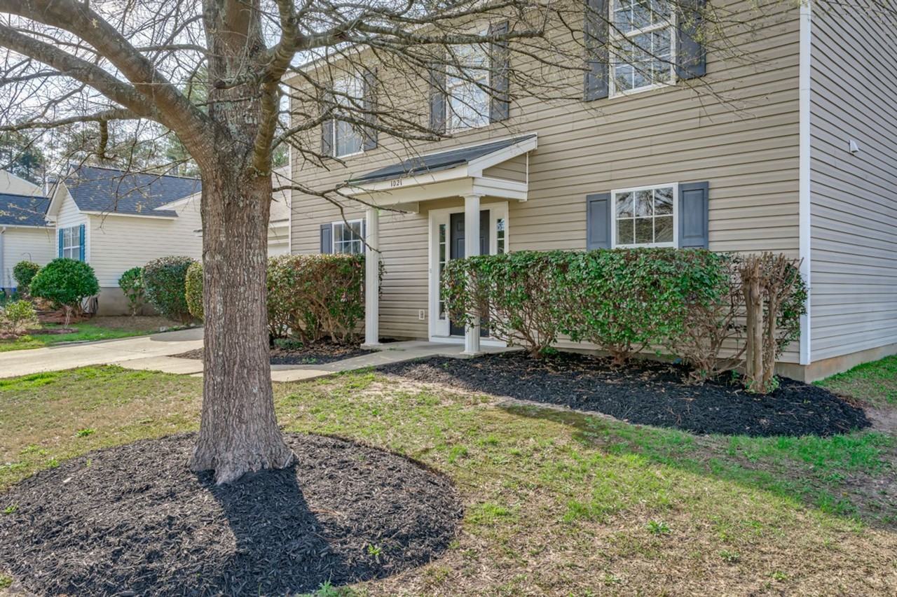 1021 Aderley Oak Dr - Photo 3 of 30