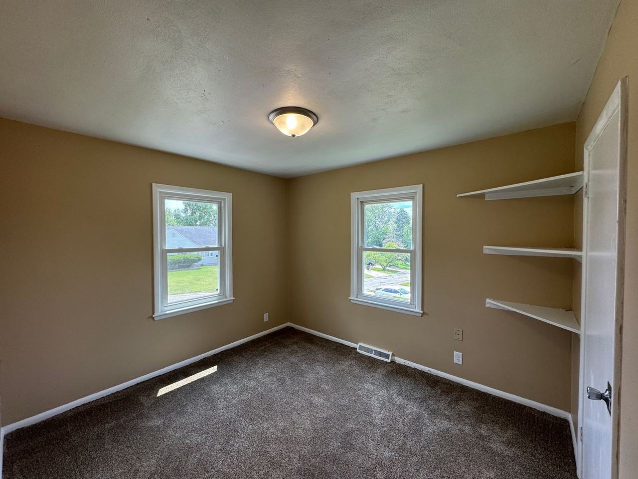 1239 26th Ave - Photo 7 of 16