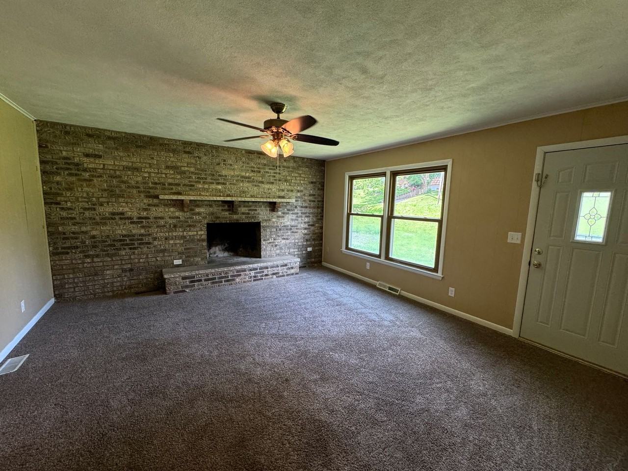 1239 26th Ave - Photo 2 of 16